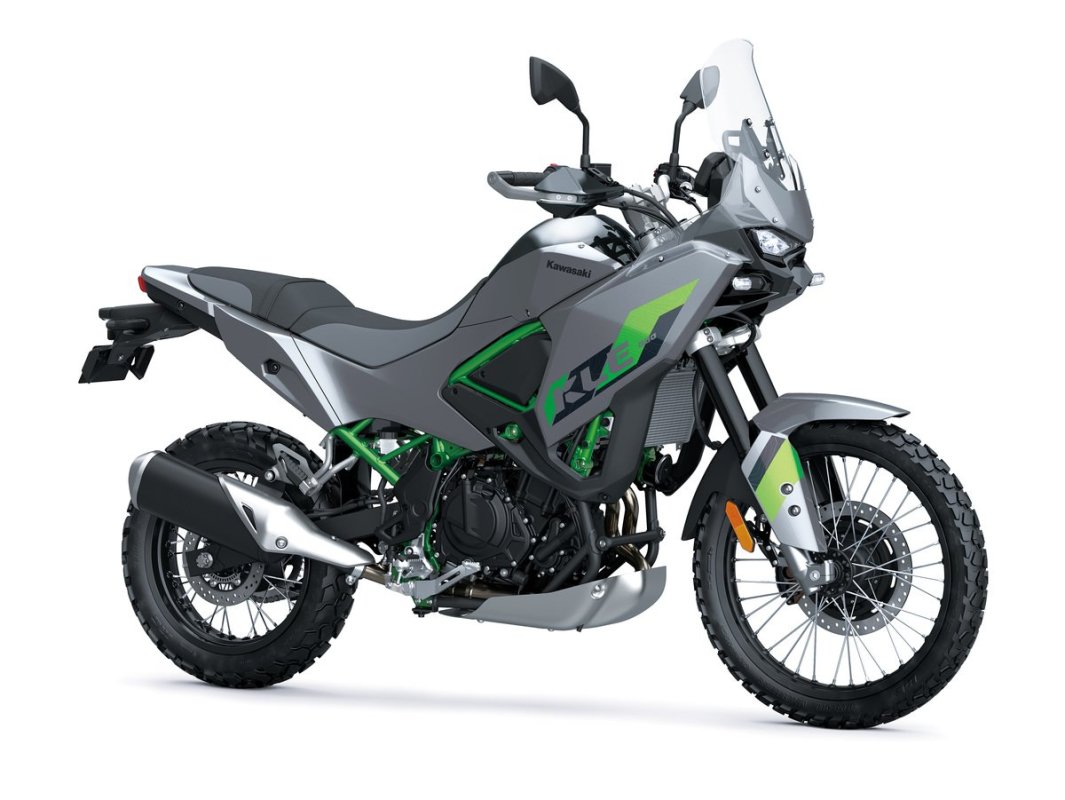 Kawasaki revive la legendaria KLE 500: vuelve en 2026 con ADN aventurero y tecnología moderna